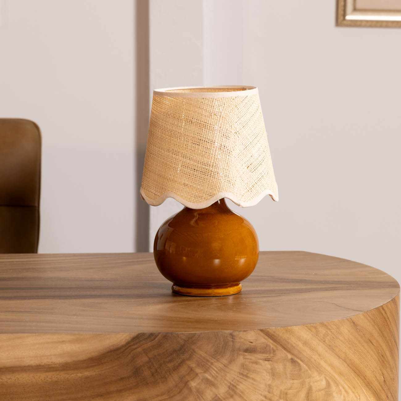 Theisseil Brown Table Lamp - Image 8