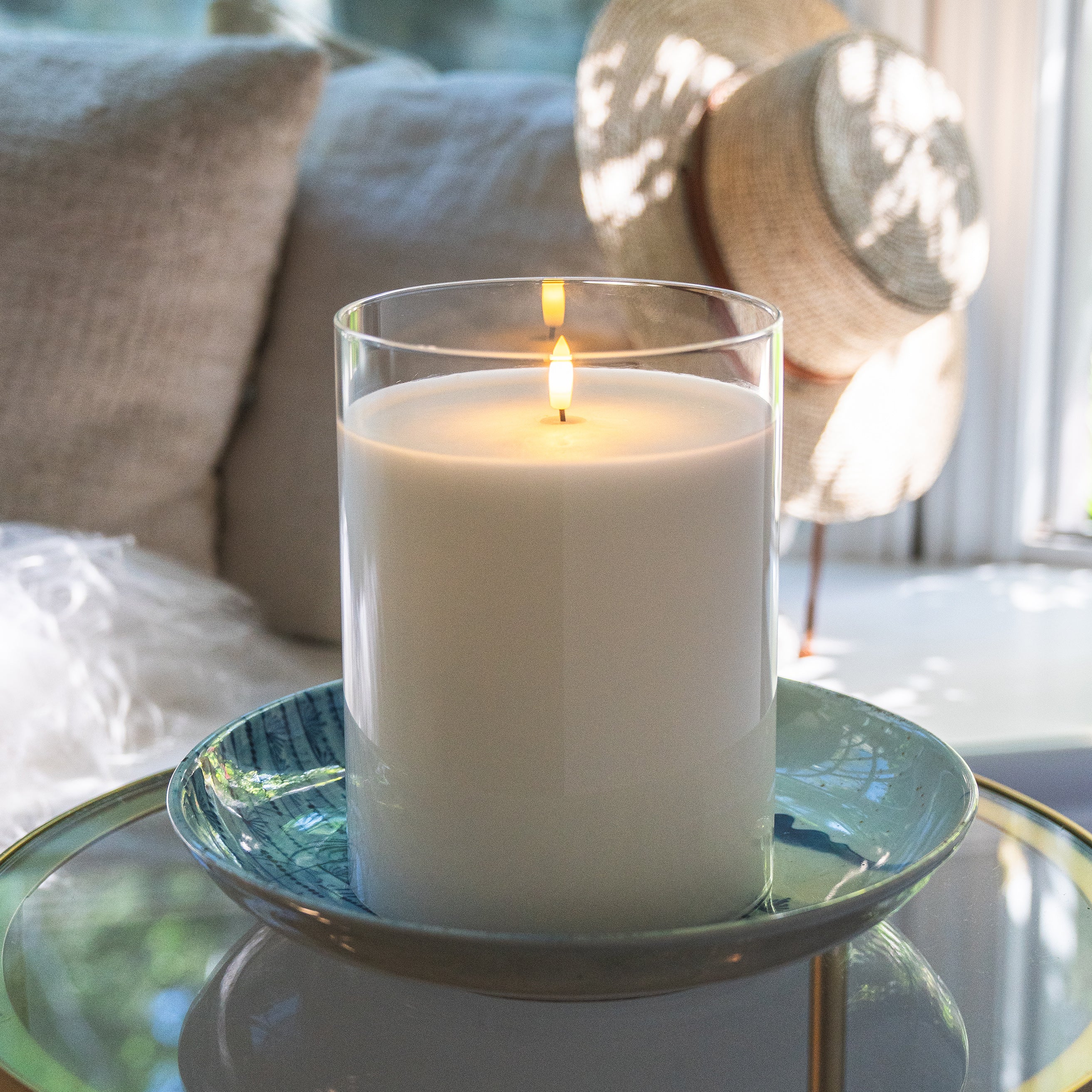 Huge White LED Flameless Hurricane Glass Candle - Image 4